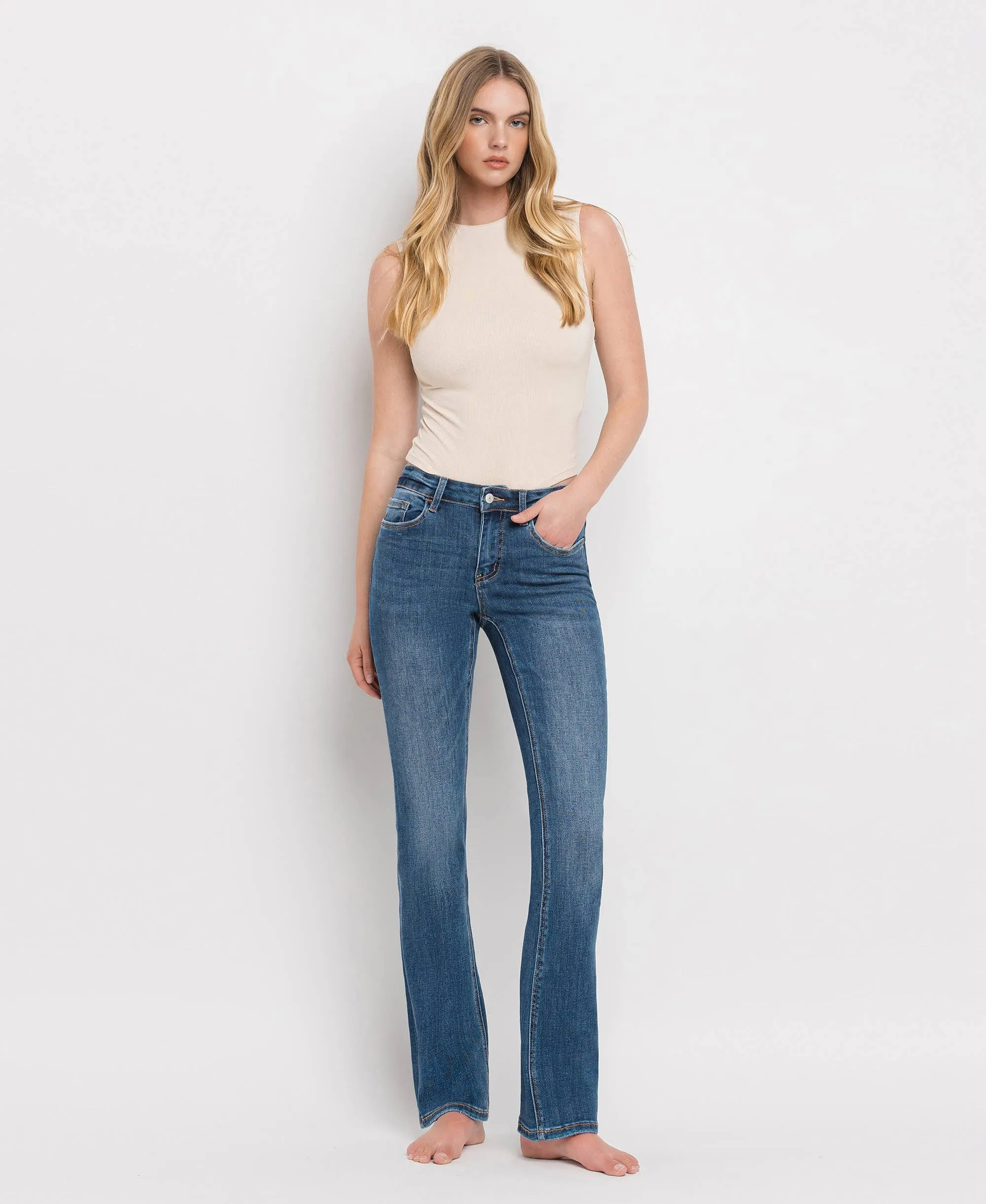 Mid Rise Bootcut Vervet Jeans: Titillating